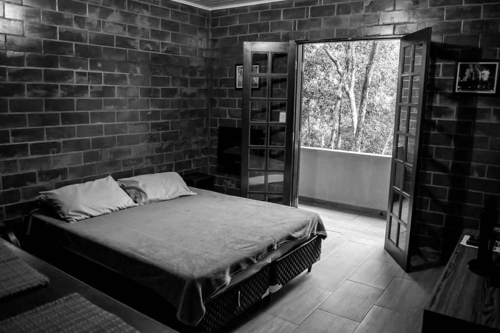 Refugio Melissa Appartement Campos do Jordão Buitenkant foto